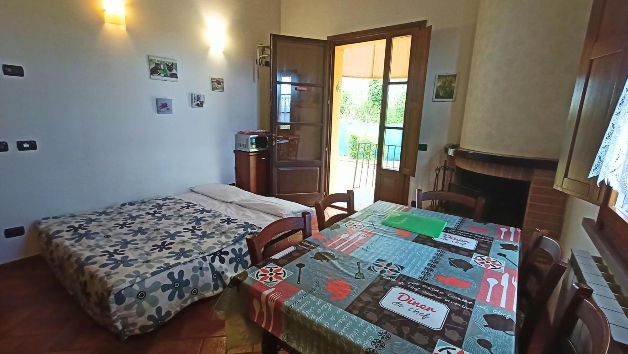 Il Chiassetto Agriturismo No Kids Villa กาสชินา ภายนอก รูปภาพ